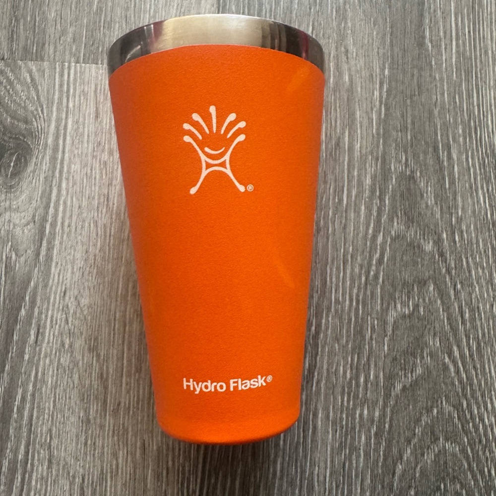Hydro Flask Vibrant Orange Tumbler